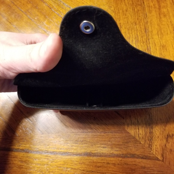 Ray Ban Glasses Case and Cloth - Picture 3 of 3